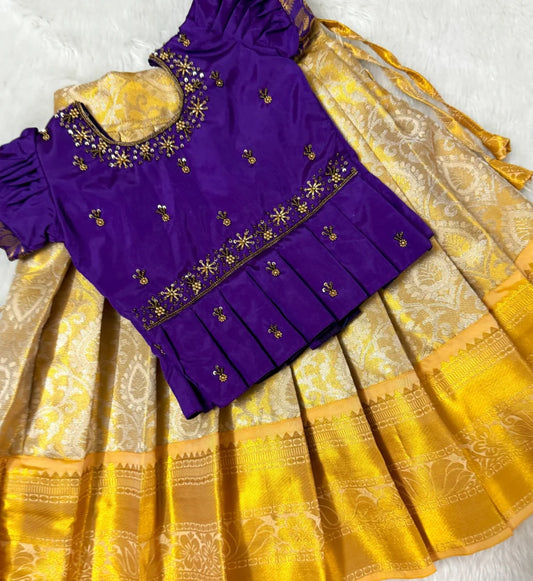 Royal Gold Elegance
