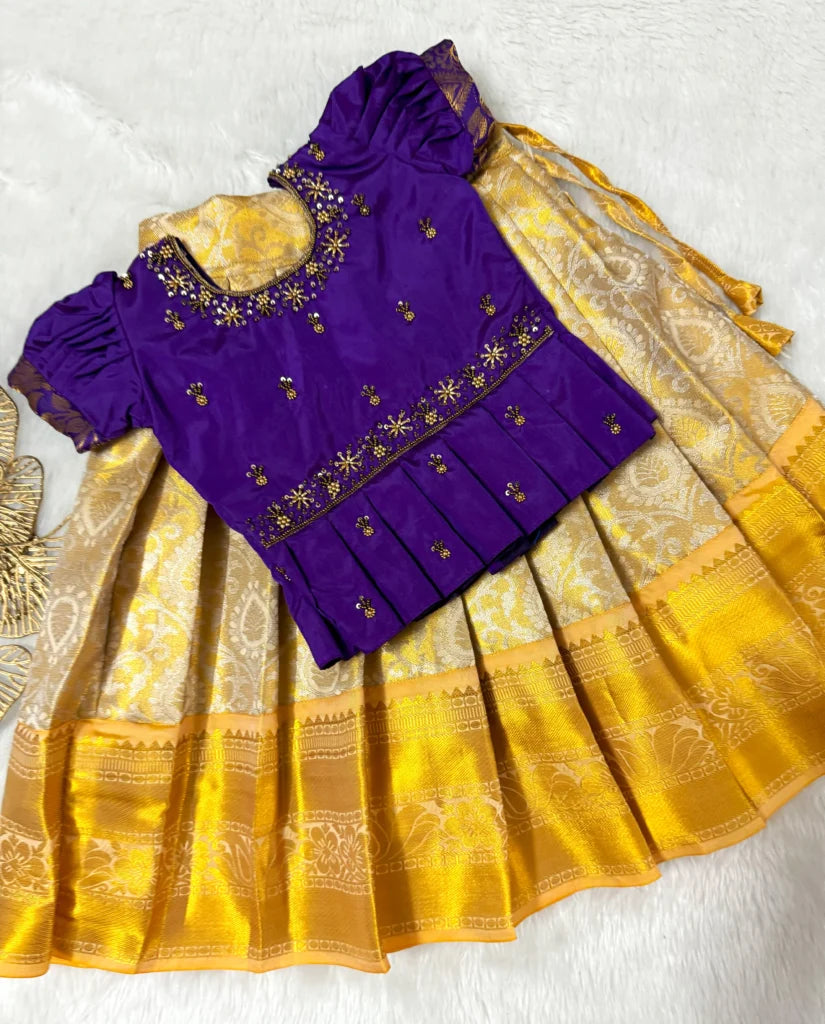 Royal Gold Elegance