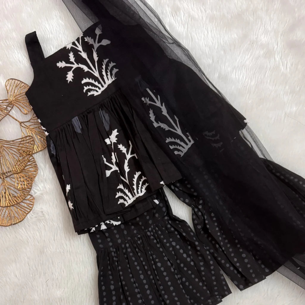 "Midnight Grace Shahara set"