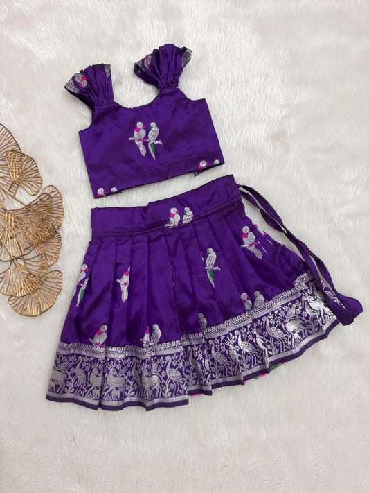 violet “parrot” set