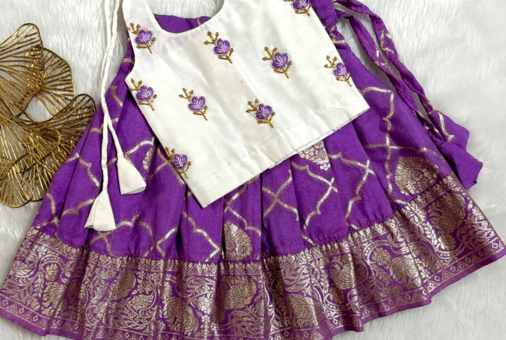 Pythani set- "White & Purple"
