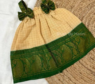 A Masterpiece in Minature_ "Sandal"