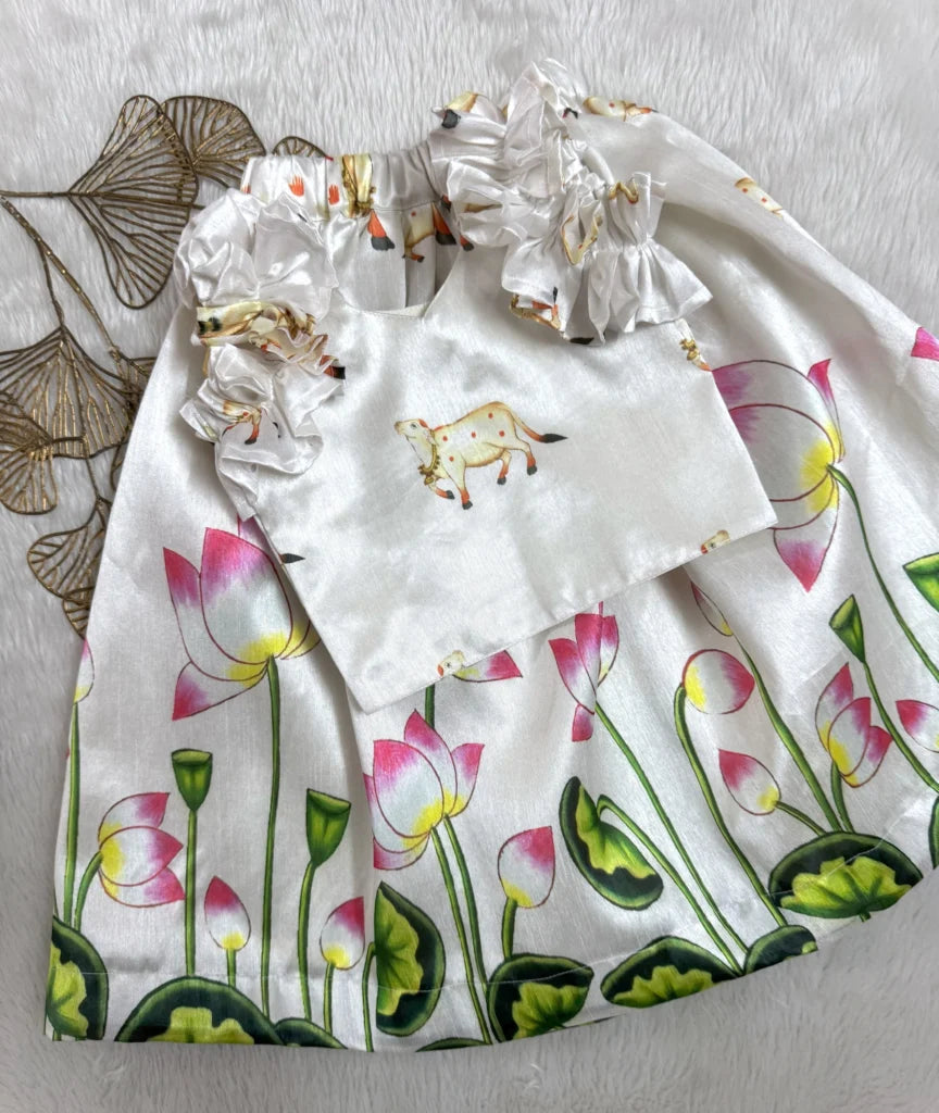 Milk pichwai set