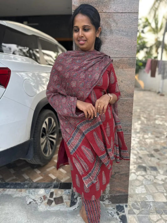 Kurthi!