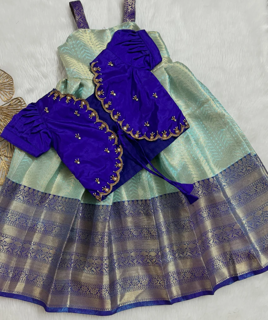 Traditional outfit - Image 2