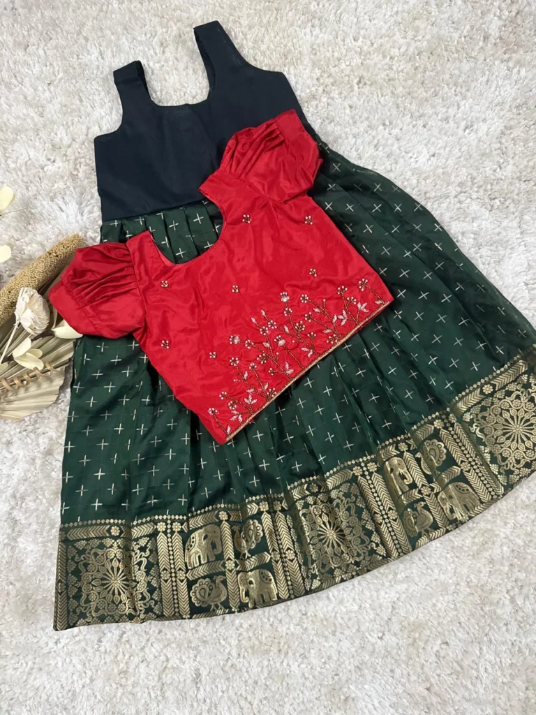 Traditional pattu pavadai